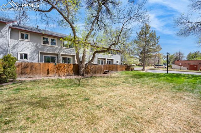 673 Shooks Lane, Colorado Springs, CO 80903
