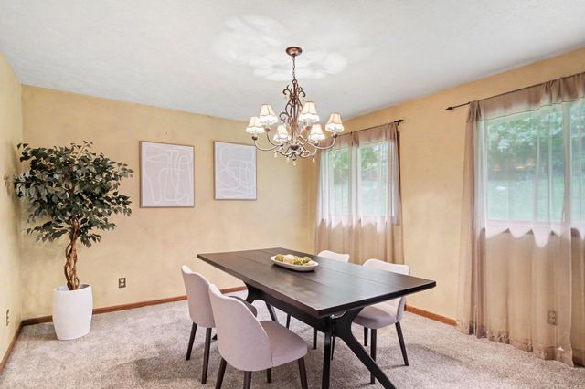 5499 Riverlook Drive Ne, Plainfield Twp, MI 49321