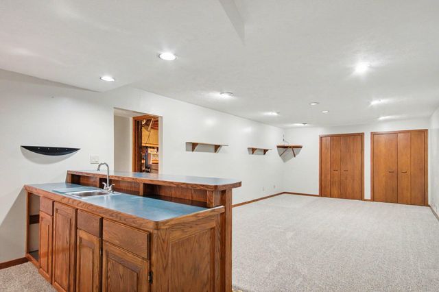 5499 Riverlook Drive Ne, Plainfield Twp, MI 49321