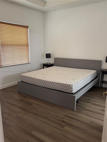 3951 NE 11th Dr, Homestead, FL 33033