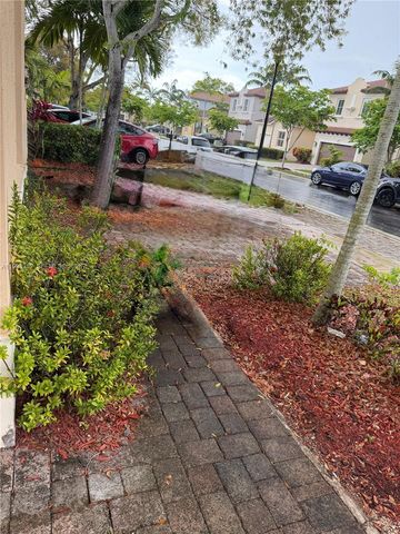 3951 NE 11th Dr, Homestead, FL 33033