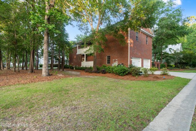 9153 E Bramshill Road SW, Calabash, NC 28467