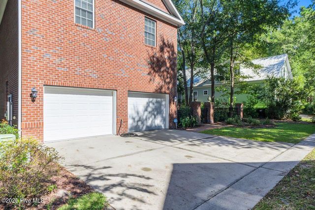 9153 E Bramshill Road SW, Calabash, NC 28467