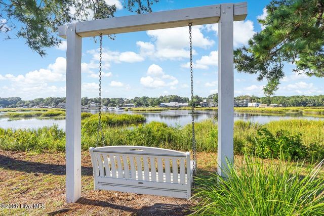 9153 E Bramshill Road SW, Calabash, NC 28467