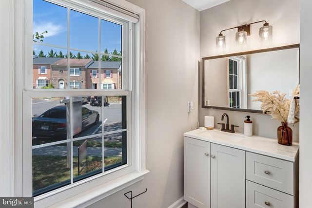 3489 LEGERE CT, Woodbridge, VA 22193