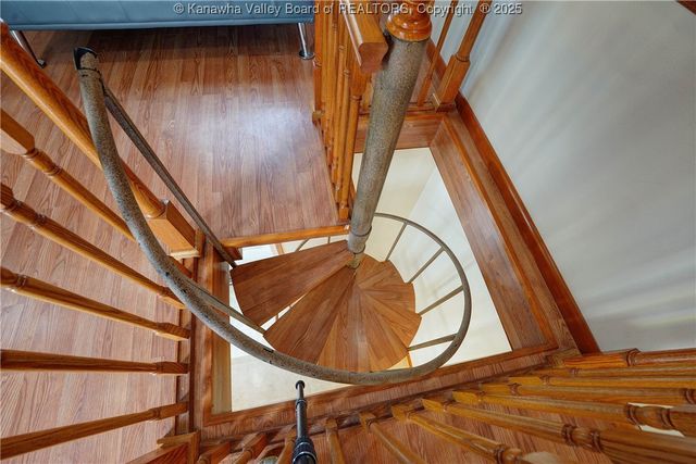 5502 Lynnwood Drive, Cross Lanes, WV 25313