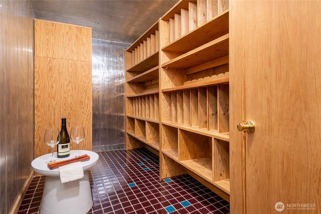 2117 N 36th Street, Seattle, WA 98103