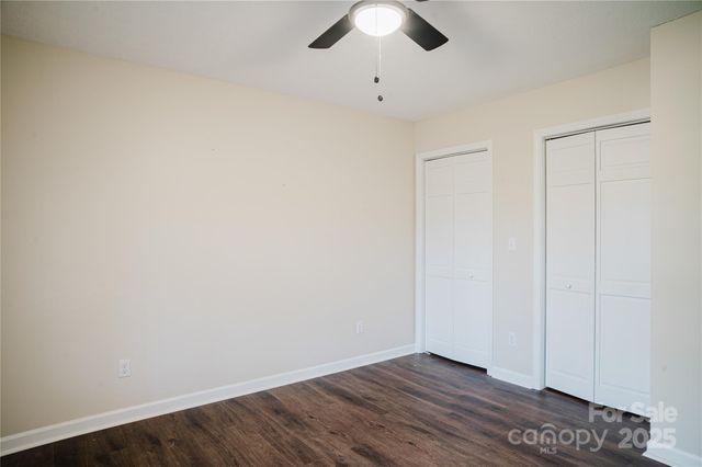 159 W Sweetbriar Lane, Etowah, NC 28729