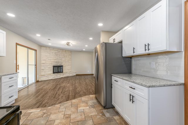 11700 W County Line Road, Republic, MO 65738