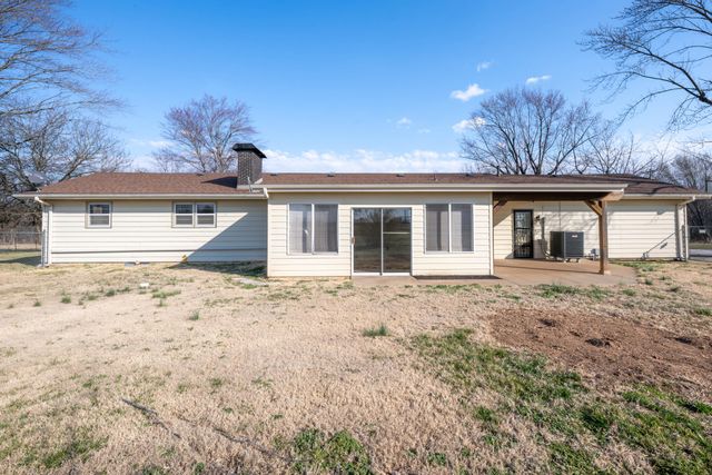 11700 W County Line Road, Republic, MO 65738