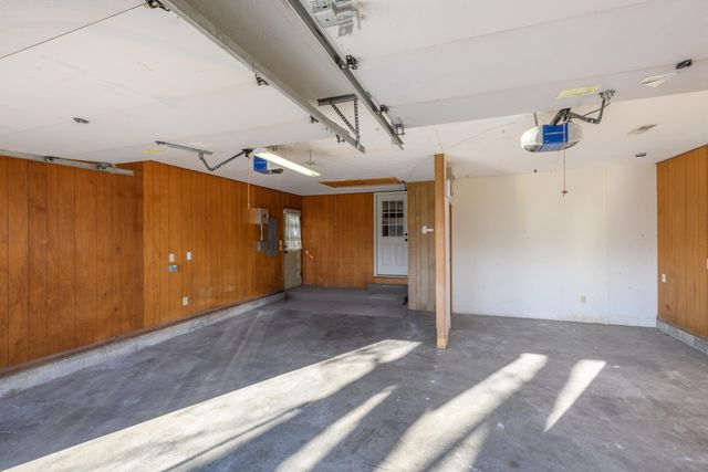 11700 W County Line Road, Republic, MO 65738