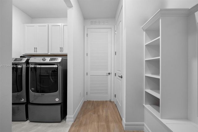 2715 Primrose Pl, Oakland Park, FL 33309