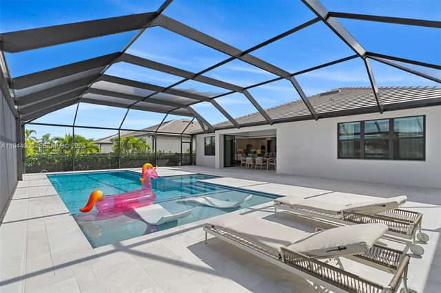 2715 Primrose Pl, Oakland Park, FL 33309