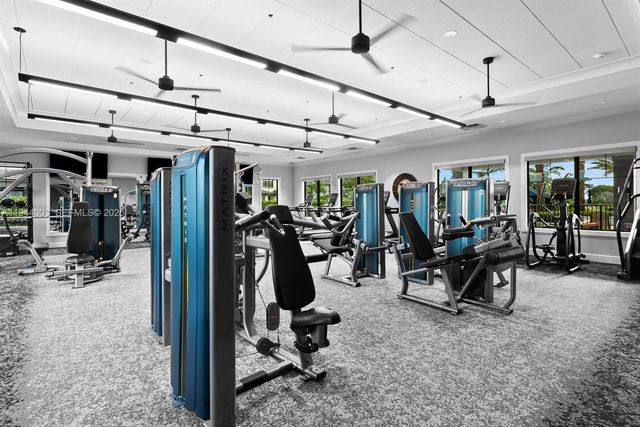 2715 Primrose Pl, Oakland Park, FL 33309