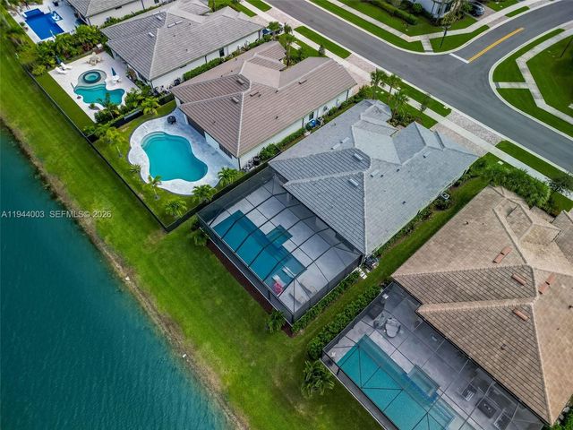 2715 Primrose Pl, Oakland Park, FL 33309