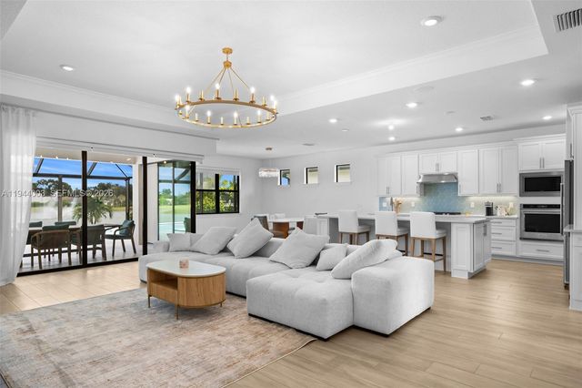 2715 Primrose Pl, Oakland Park, FL 33309