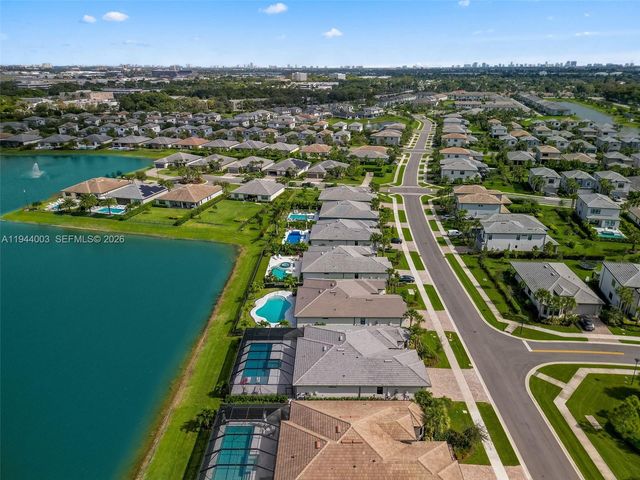 2715 Primrose Pl, Oakland Park, FL 33309