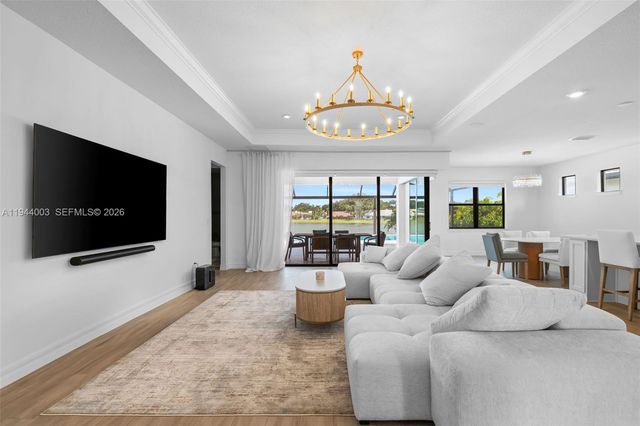 2715 Primrose Pl, Oakland Park, FL 33309