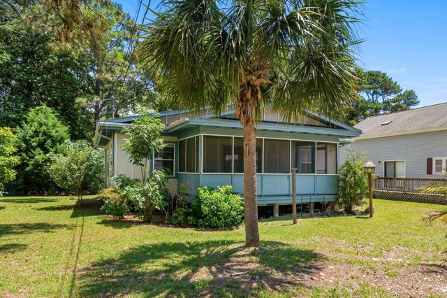 504 36th Ave. S, North Myrtle Beach, SC 29582