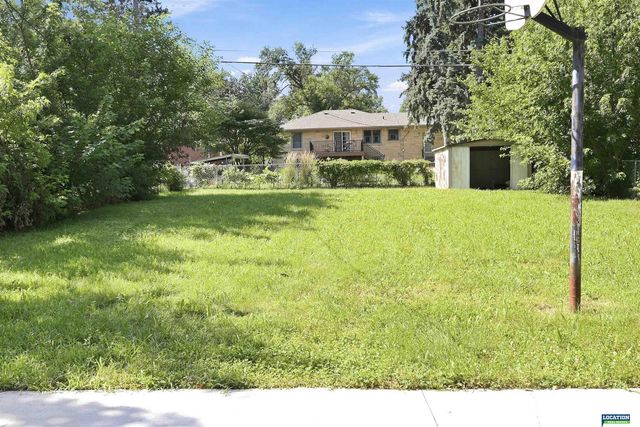 4233 D Street, Lincoln, NE 68510