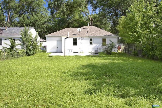 4233 D Street, Lincoln, NE 68510
