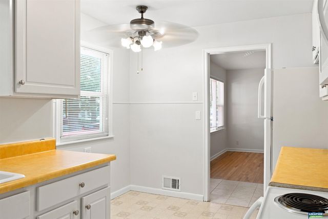 4233 D Street, Lincoln, NE 68510
