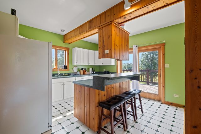 28731 S Yates Avenue, Beecher, IL 60401
