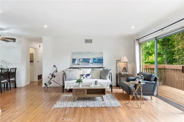 1018 Cabrillo Park H, Santa Ana, CA 92701