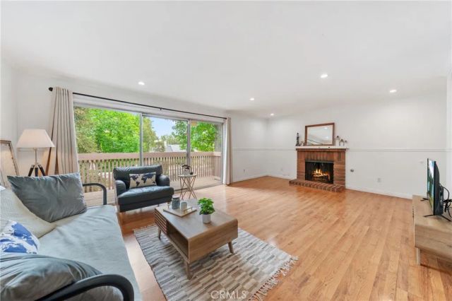 1018 Cabrillo Park H, Santa Ana, CA 92701