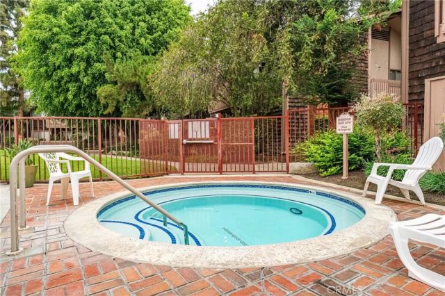 1018 Cabrillo Park H, Santa Ana, CA 92701