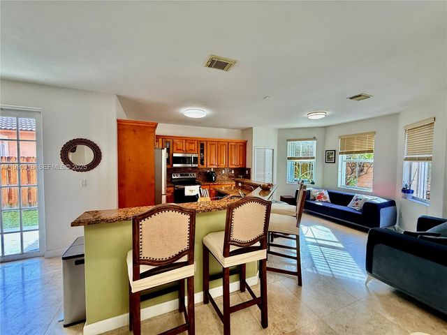 8950 SW 152nd Ct, Miami, FL 33196