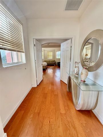 8950 SW 152nd Ct, Miami, FL 33196