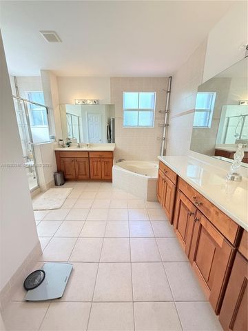 8950 SW 152nd Ct, Miami, FL 33196