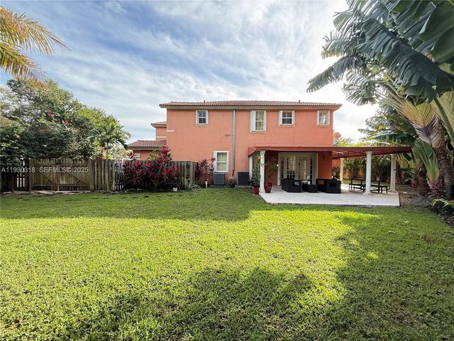 8950 SW 152nd Ct, Miami, FL 33196
