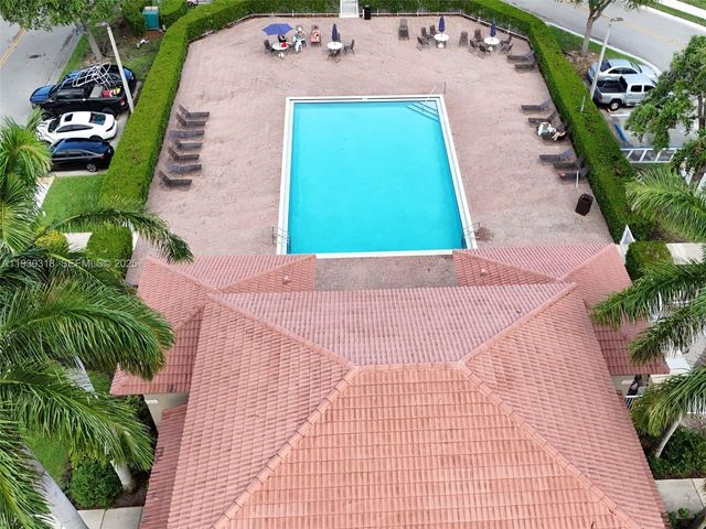 8950 SW 152nd Ct, Miami, FL 33196