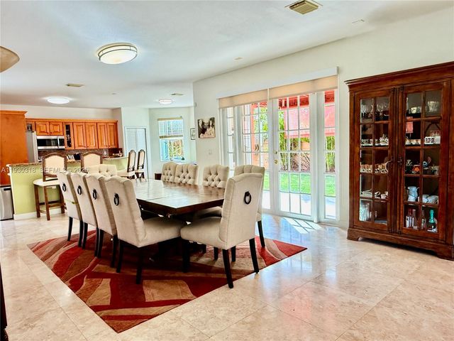 8950 SW 152nd Ct, Miami, FL 33196