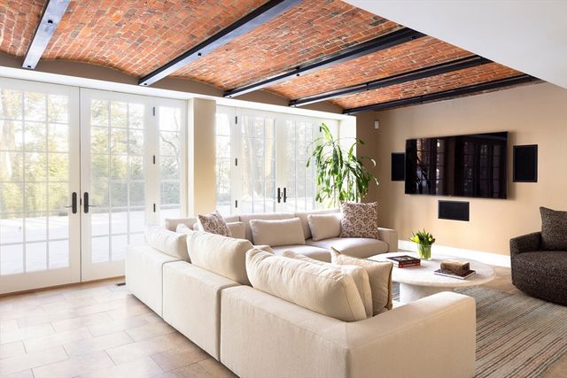 40 Heath Hill, Brookline, MA 02445