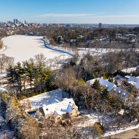 40 Heath Hill, Brookline, MA 02445