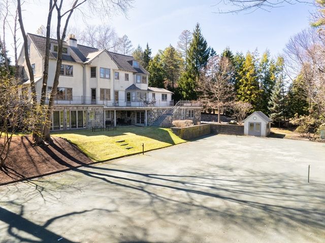 40 Heath Hill, Brookline, MA 02445
