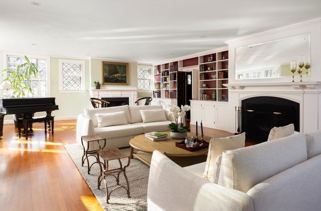 40 Heath Hill, Brookline, MA 02445