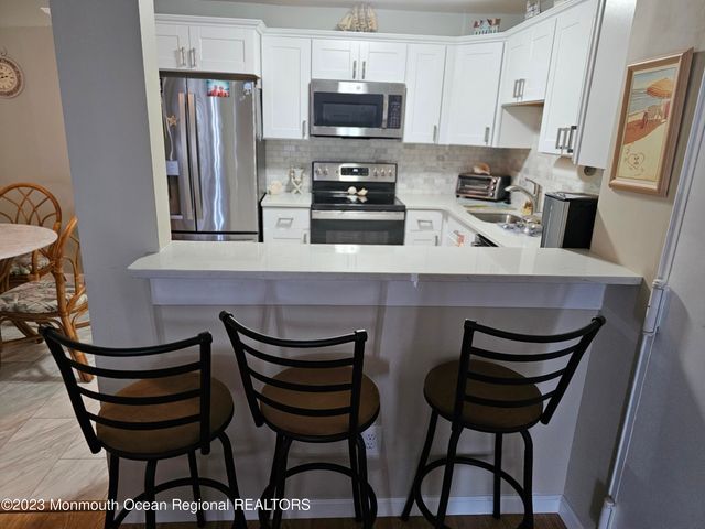 1187 Ocean Avenue 11, Sea Bright, NJ 07760