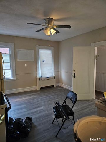 193 Daly Avenue 2nd Floor, New Britain, CT 06051