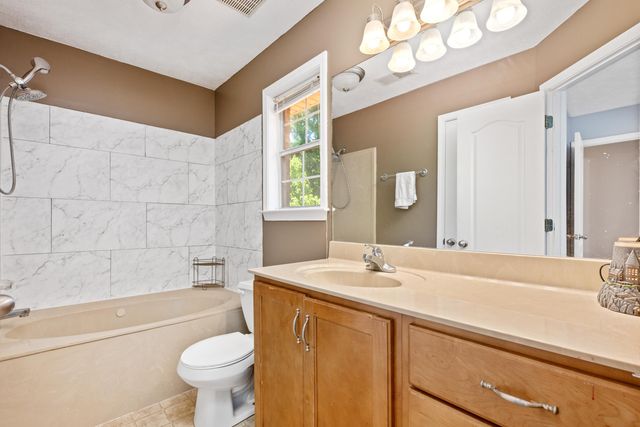 323 LAXTON LN, Munford, TN 38058