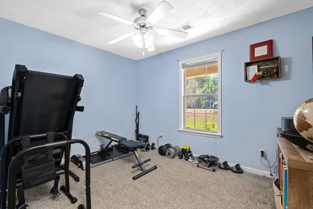 323 LAXTON LN, Munford, TN 38058
