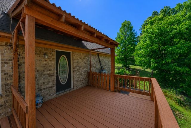 323 LAXTON LN, Munford, TN 38058