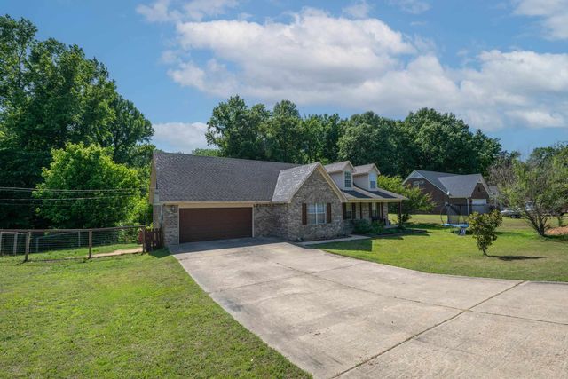 323 LAXTON LN, Munford, TN 38058