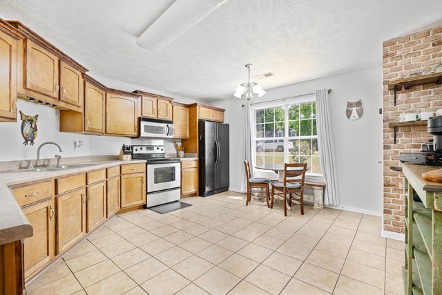 323 LAXTON LN, Munford, TN 38058