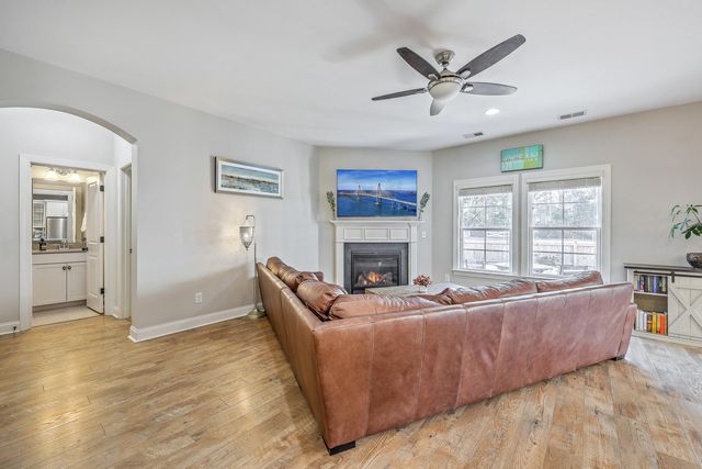 1031 Banker Court, Mount Pleasant, SC 29429