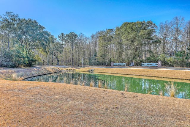 1031 Banker Court, Mount Pleasant, SC 29429