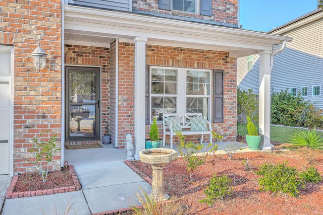 1031 Banker Court, Mount Pleasant, SC 29429